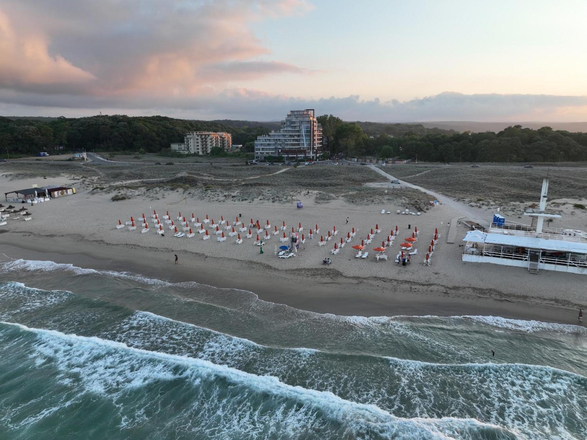Allure Beach Resort Aparthotel Primorsko Eksteriør bilde