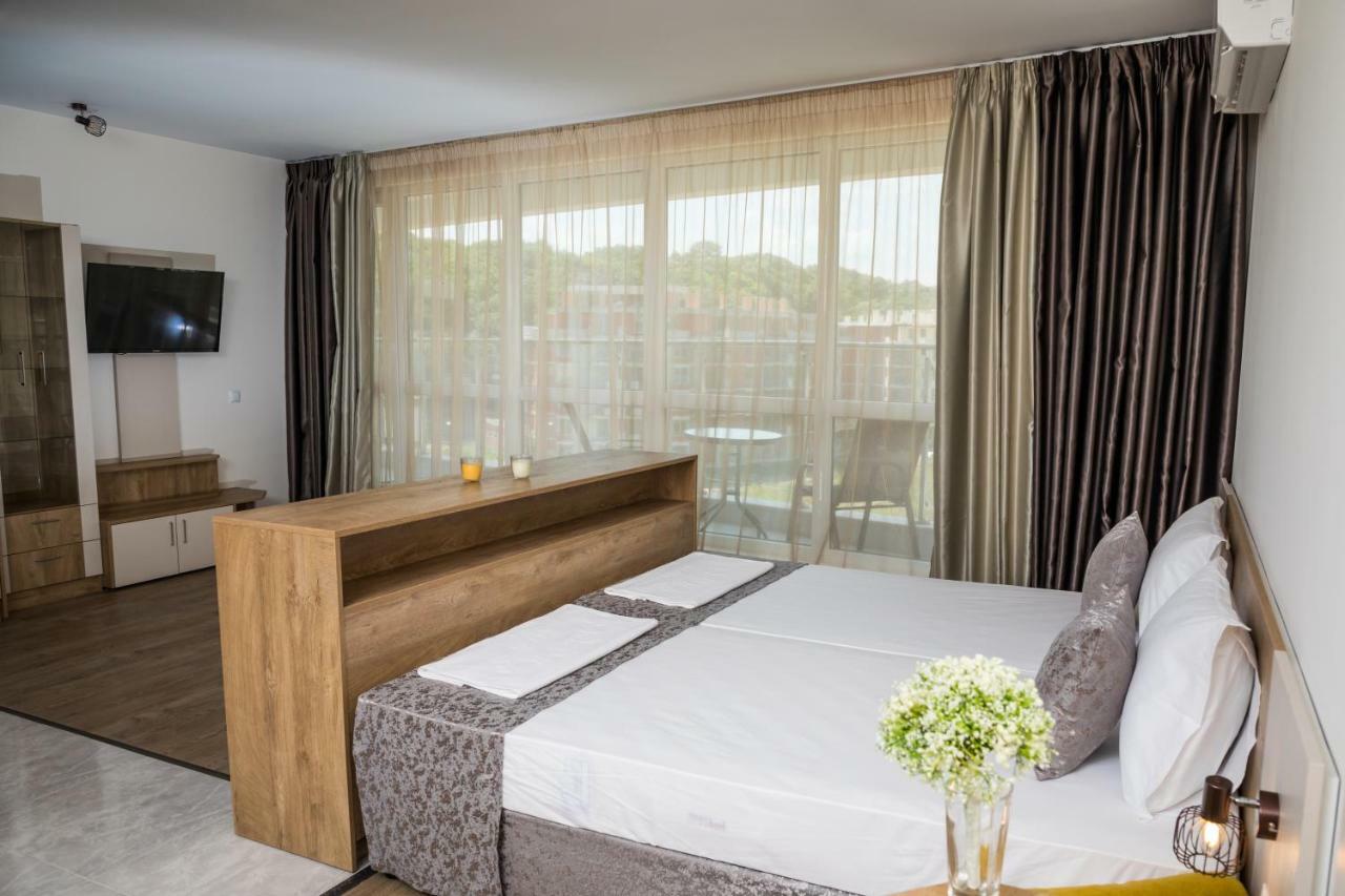 Allure Beach Resort Aparthotel Primorsko Rom bilde