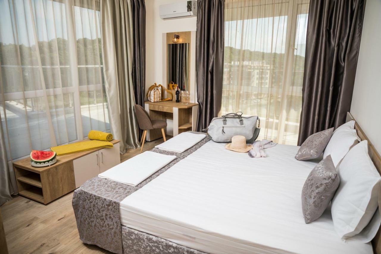 Allure Beach Resort Aparthotel Primorsko Rom bilde